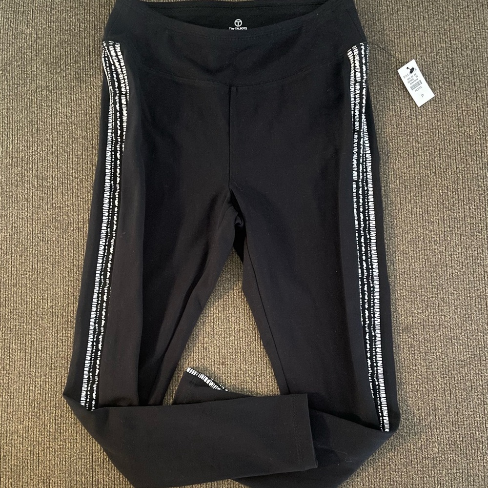 NWT Women’s T by Talbots Leggings with Side Design Stripes Size P ~ Black/White